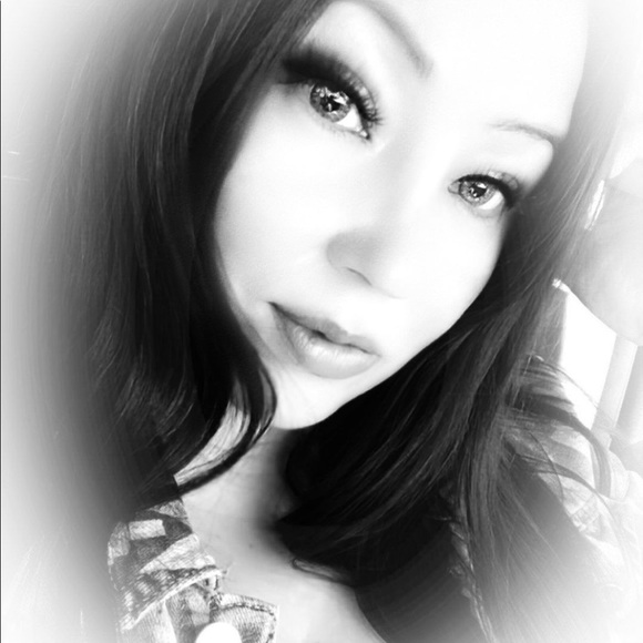 Meet your Posher, Shelley - Picture 1 of 1